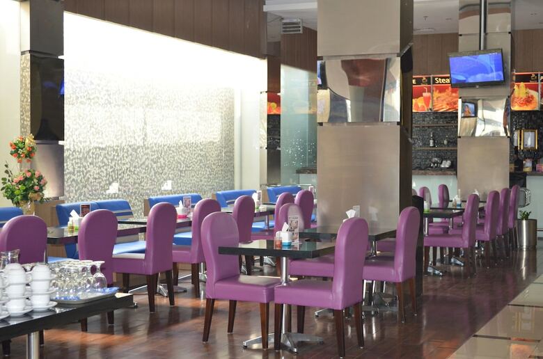 World Hotel Jakarta