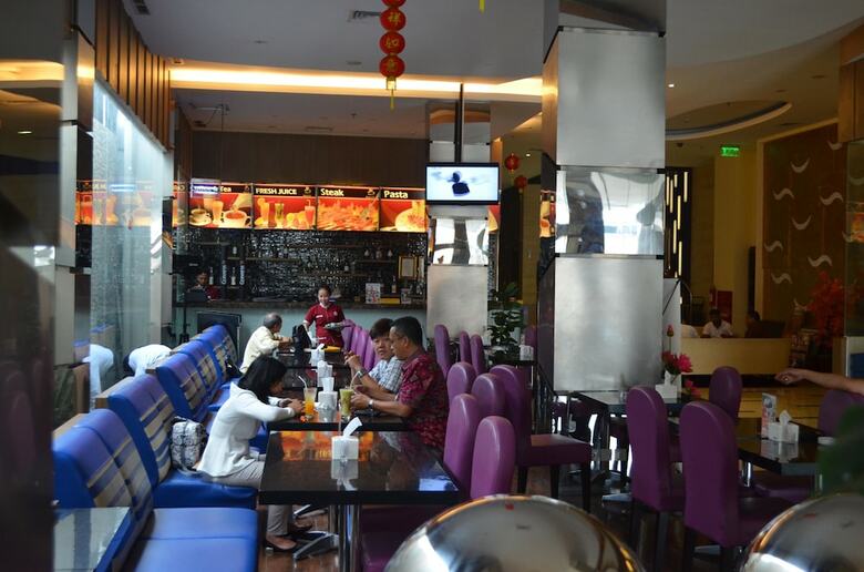 World Hotel Jakarta