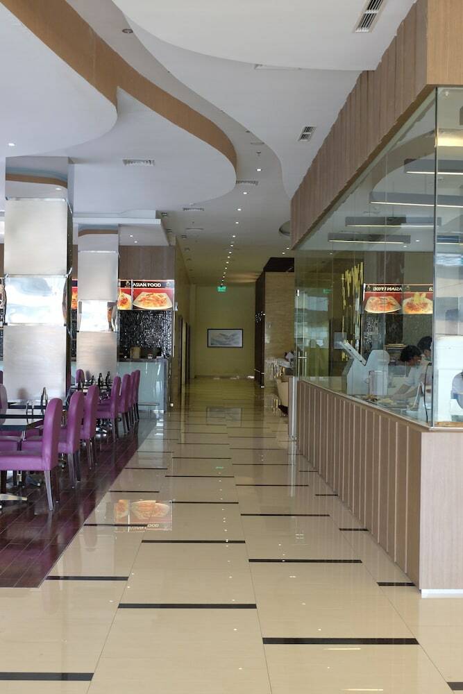 World Hotel Jakarta
