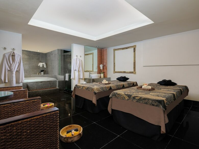 Manhattan Hotel Jakarta