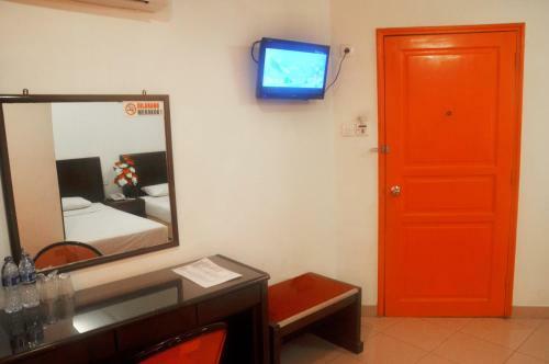 Plaza Hotel Harco Mangga Dua