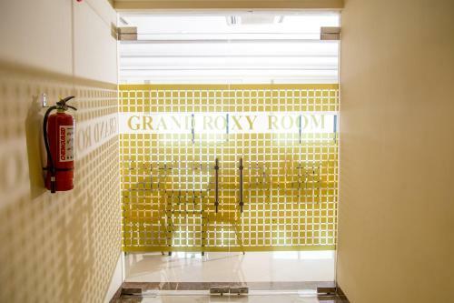 Glassio Hotel Roxy, Jakarta