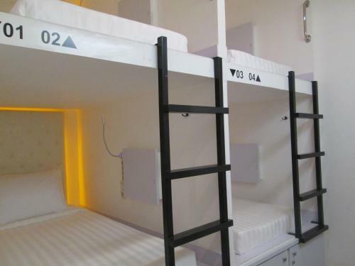 Capsule Hotel Old Batavia
