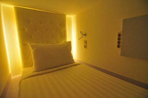 Capsule Hotel Old Batavia