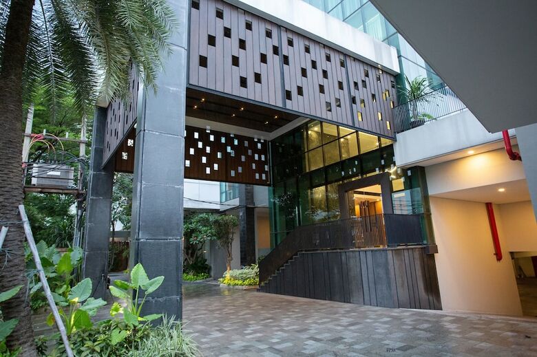 Hotel Avissa Suites