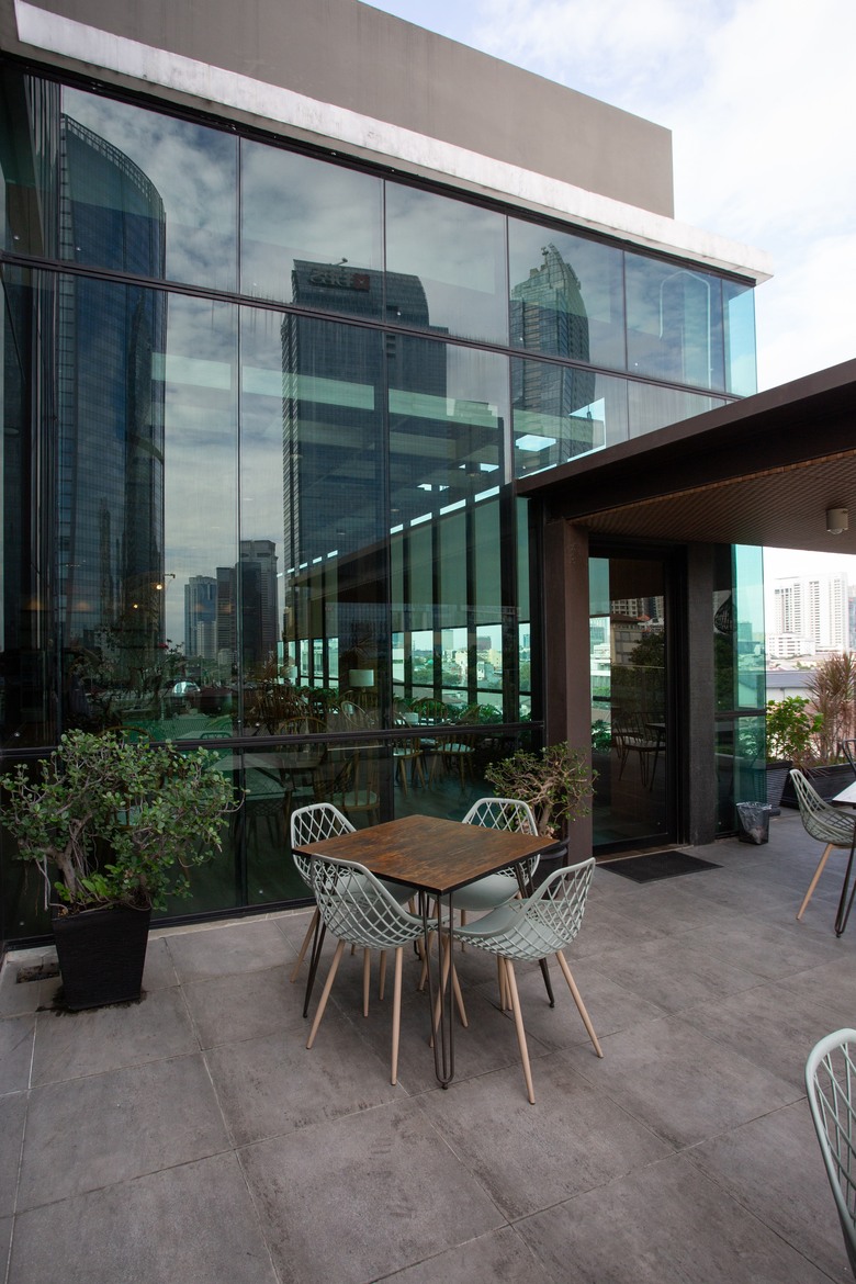 Hotel Avissa Suites