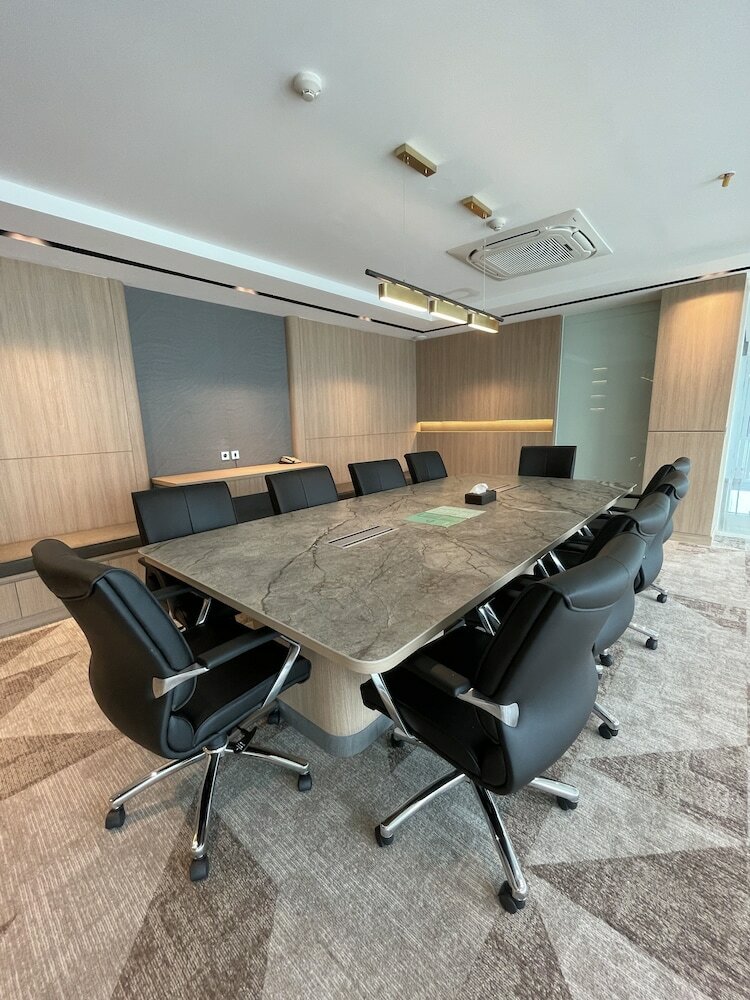 Hotel Avissa Suites