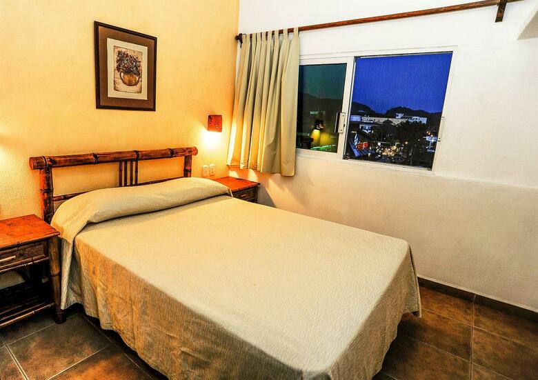 Hotel Suites Ixtapa Plaza Y Centro Comercial