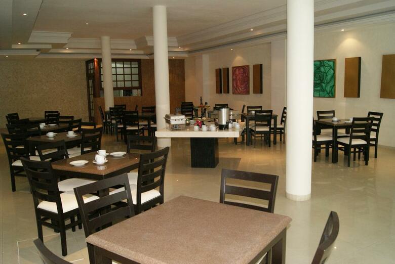 Hotel Savoy Express Torre�n