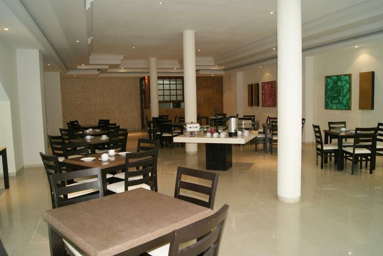 Hotel Savoy Express Torre�n