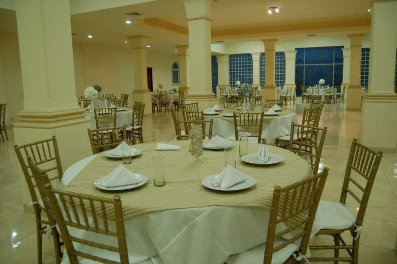 Hotel Savoy Express Torre�n