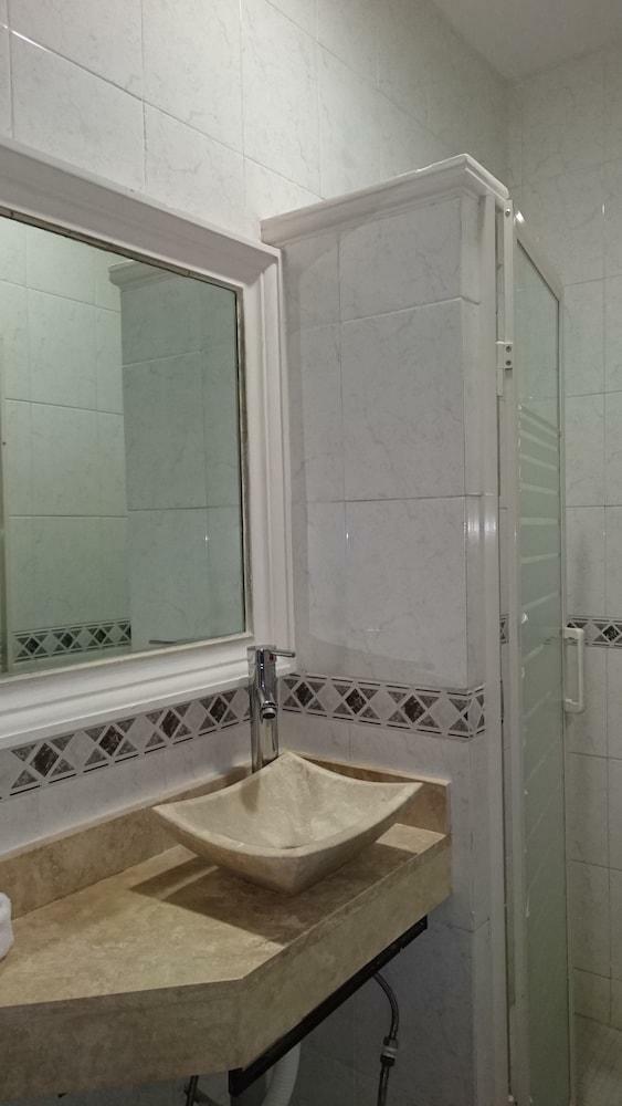 Hotel Savoy Express Torre�n