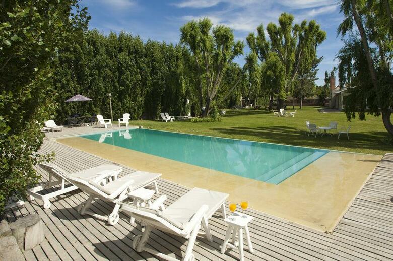 Hotel La Posada De Madryn