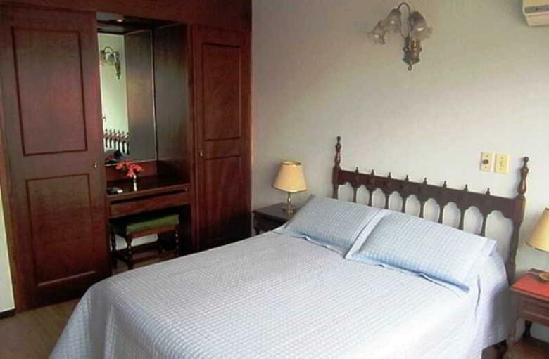 Hotel Alhambra