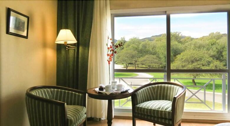Howard Johnson Hotel & Spa Villa General Belgrano