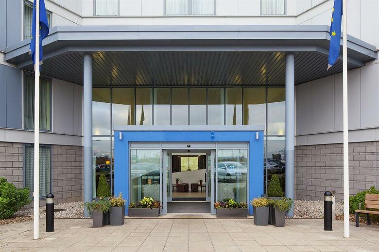 Hotel Holiday Inn Express London Stansted Airport