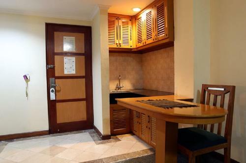 Hotel Mega Anggrek