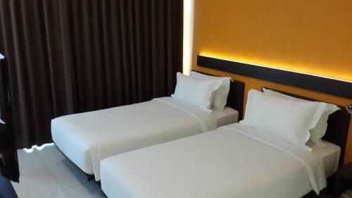 V Hotel Jakarta