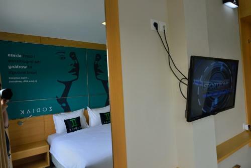 Hotel Zodiak@mtharyono