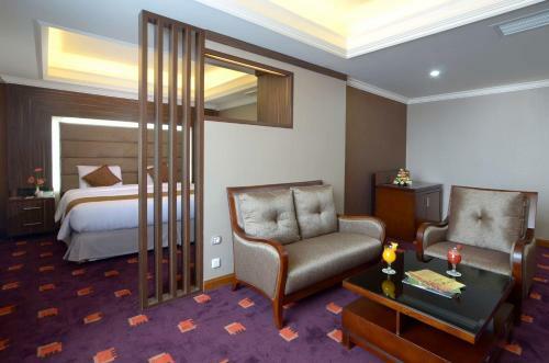 Grand Cempaka Hotel