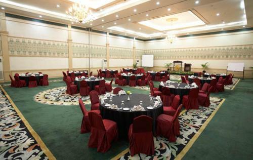 Grand Cempaka Hotel