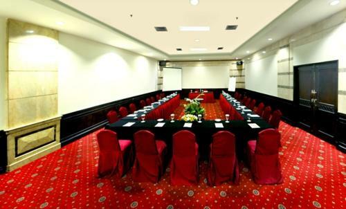 Grand Cempaka Hotel