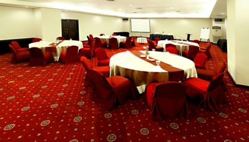 Grand Cempaka Hotel