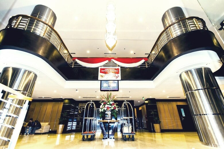 Orchardz Hotel Industri