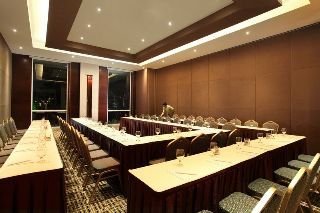 Hotel Santika Taman Mini Indonesia Indah