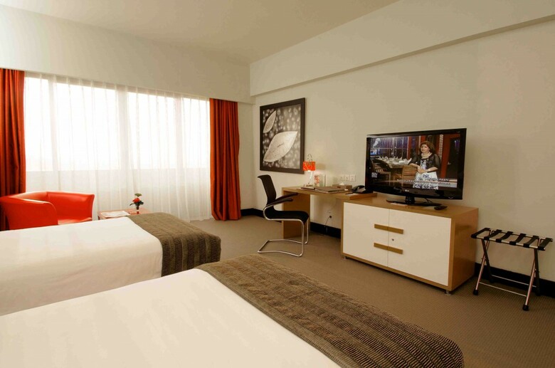 Merlynn Park Hotel
