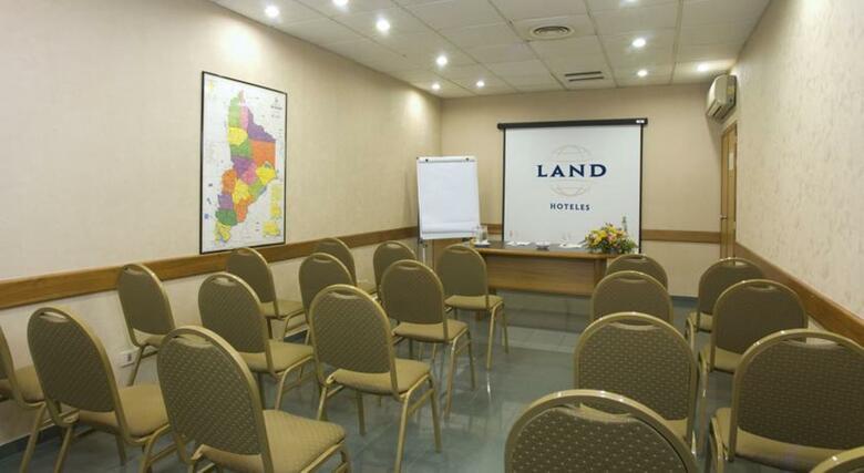 Hotel Land Express Neuqu�n