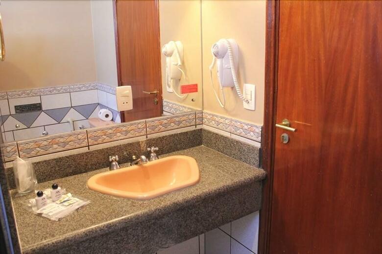 Bahamas Suite Hotel