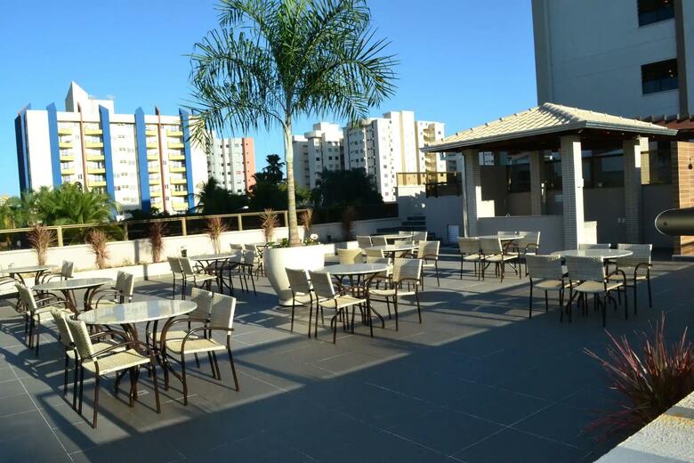 Prive Boulevard Suite Hotel
