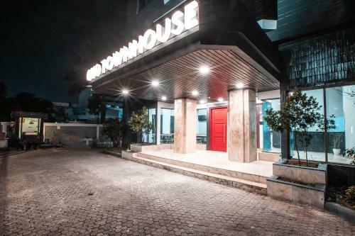 Oyo Townhouse 1 Hotel Salemba