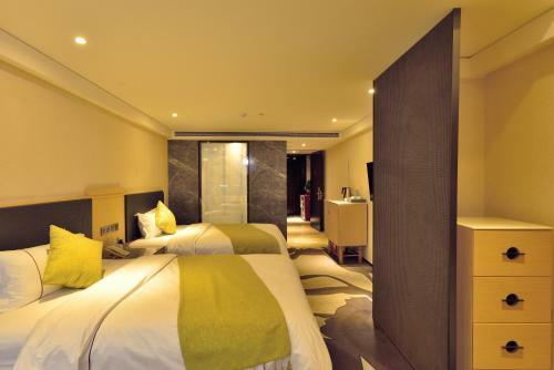 Guangzhou Bailing Hotel