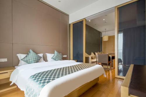 Aparthotel She & He Pazhou Poly Apartment