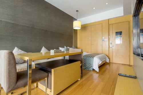 Aparthotel She & He Pazhou Poly Apartment
