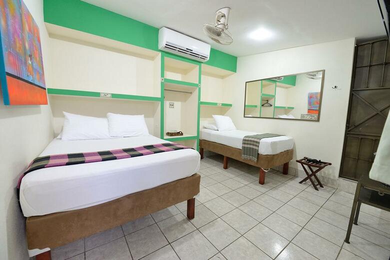 Hotel San Juan De Le�n