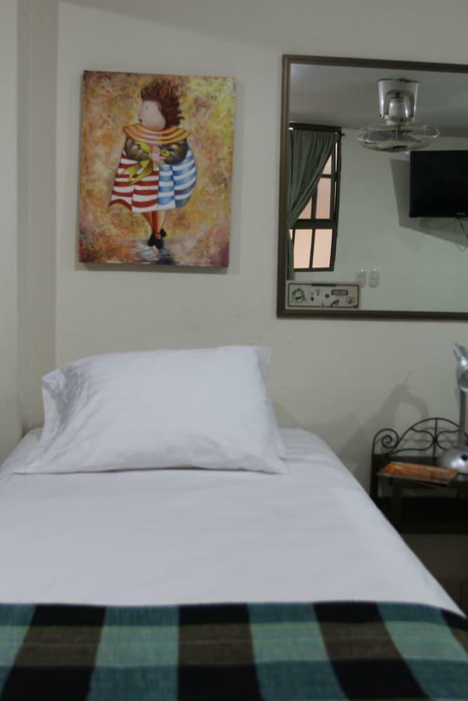 Hotel San Juan De Le�n