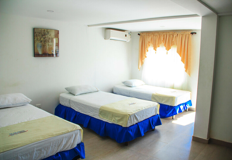 Islands House Hotel