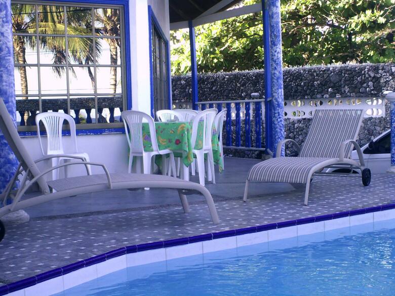 Islands House Hotel