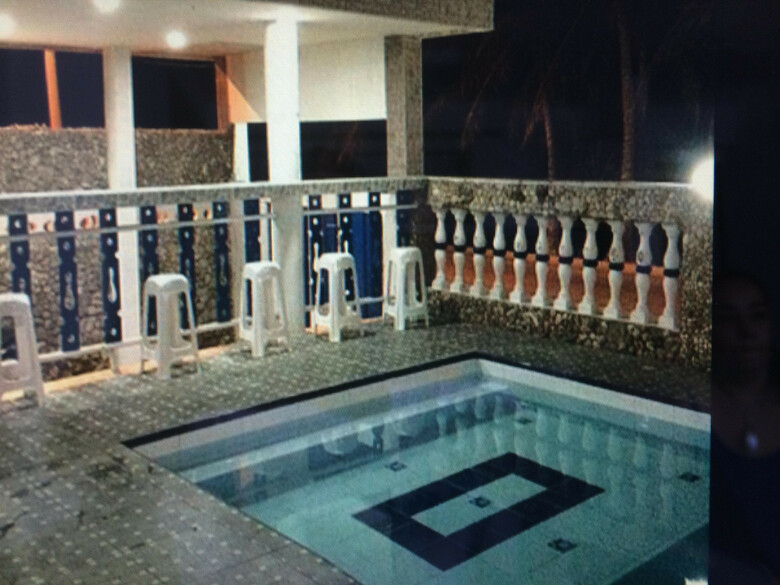 Islands House Hotel