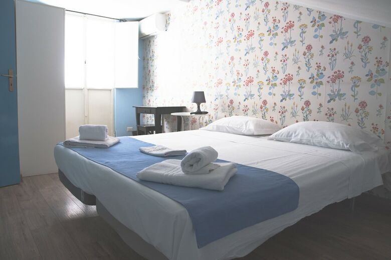 Hotel City-in-hostel-b&b