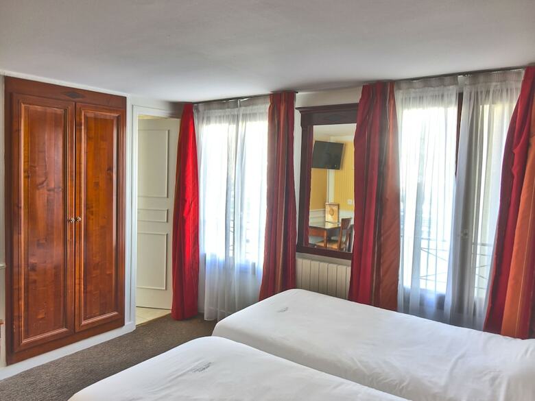 Hotel Touring