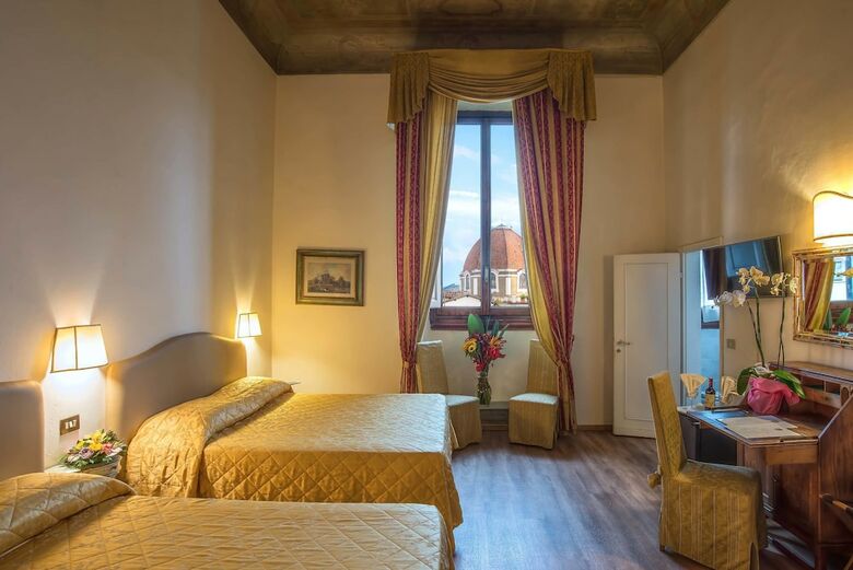 Hotel Paris