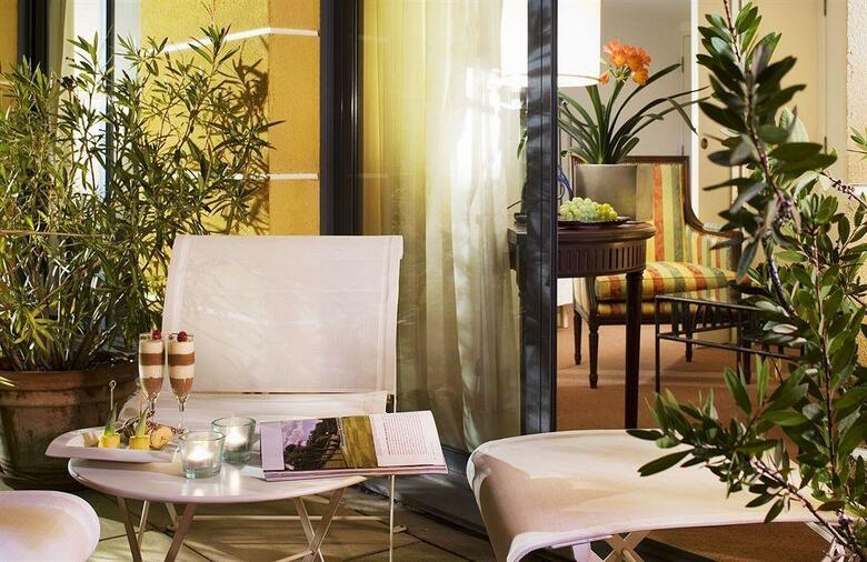 Avignon Grand Hotel