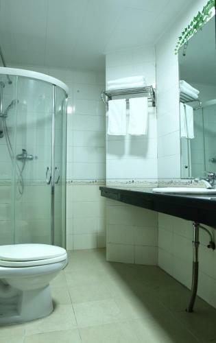 Bao Li Feng Hotel