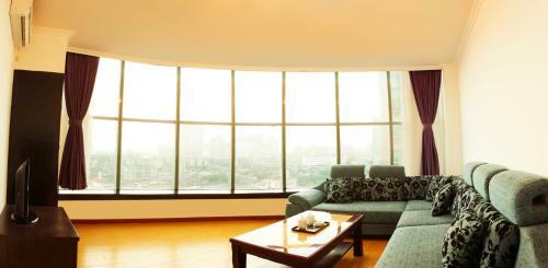 Bao Li Feng Hotel