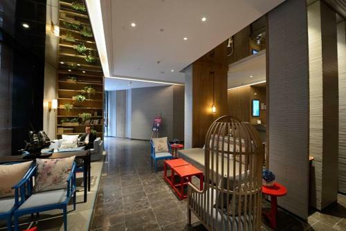 Guangzhou Xuelong Hotel