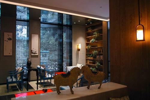 Guangzhou Xuelong Hotel